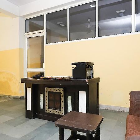 Oyo 28126 Charanpahari Hotel Νέο Δελχί Εξωτερικό φωτογραφία