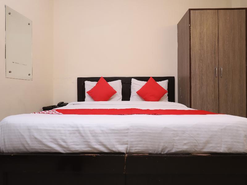 Oyo 28126 Charanpahari Hotel Νέο Δελχί Εξωτερικό φωτογραφία